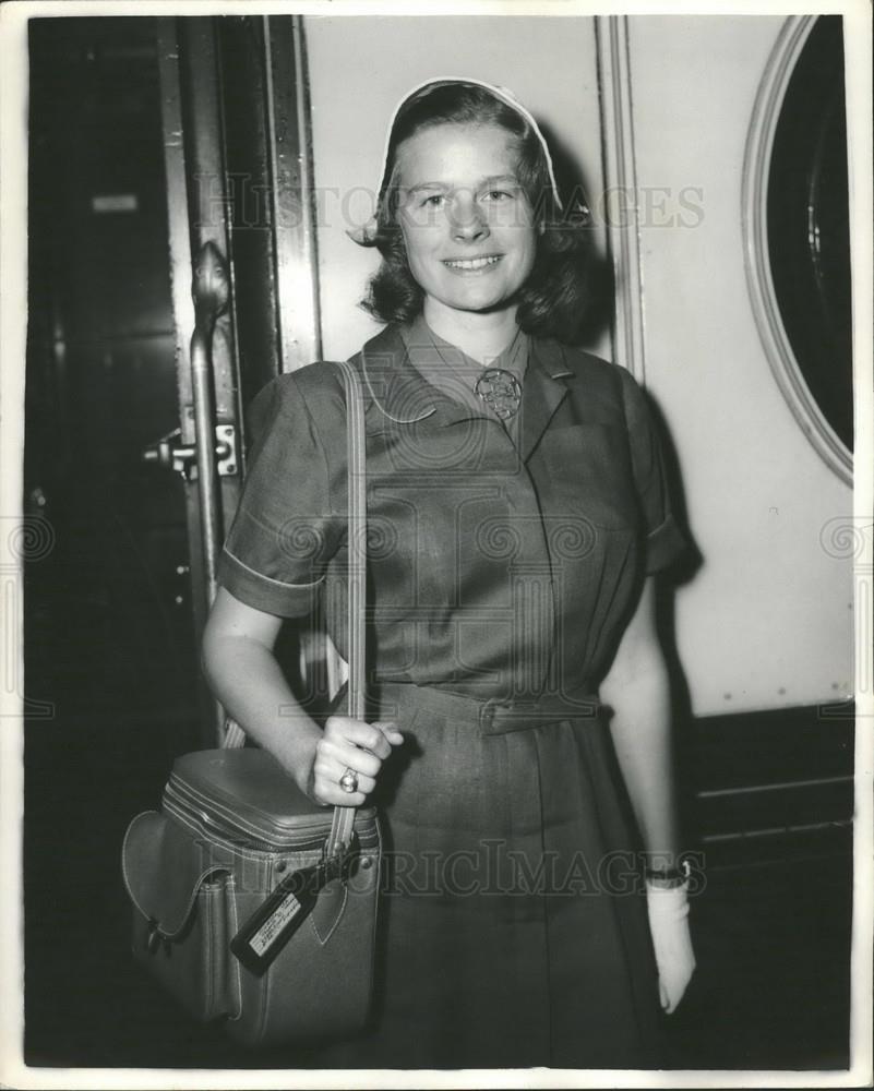 1957 Press Photo Miss Wesley Piersol, Queen Mary, Waterloo Station - Historic Images