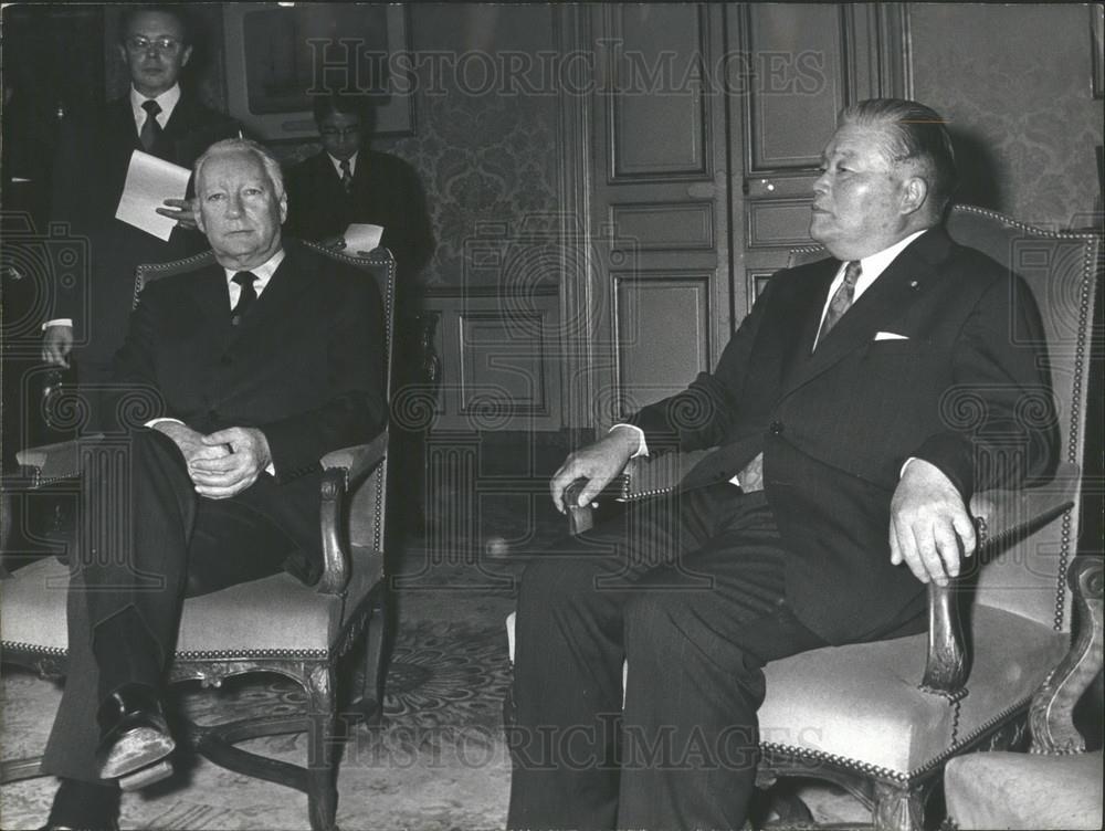 Press Photo Masayoshi Ohira Japanese Foreign Minister Pierre Messmer France - Historic Images