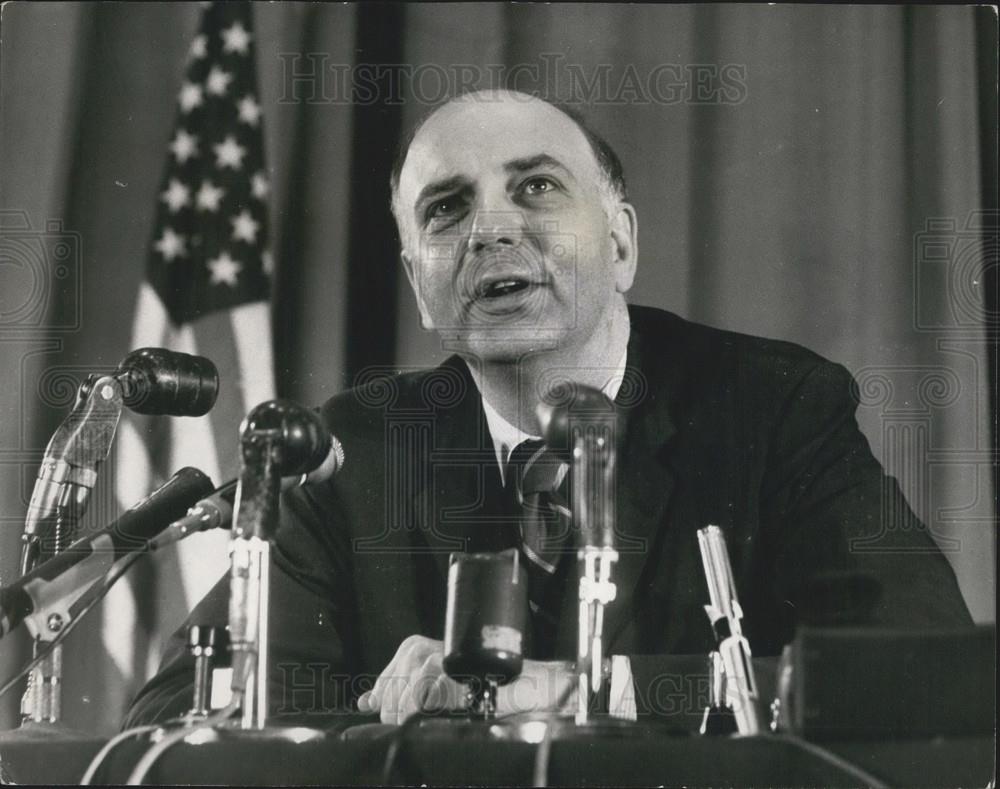 1971 Press Photo Paul Volcker U.S. Treasury Under-Secretary Monetary Affairs - Historic Images