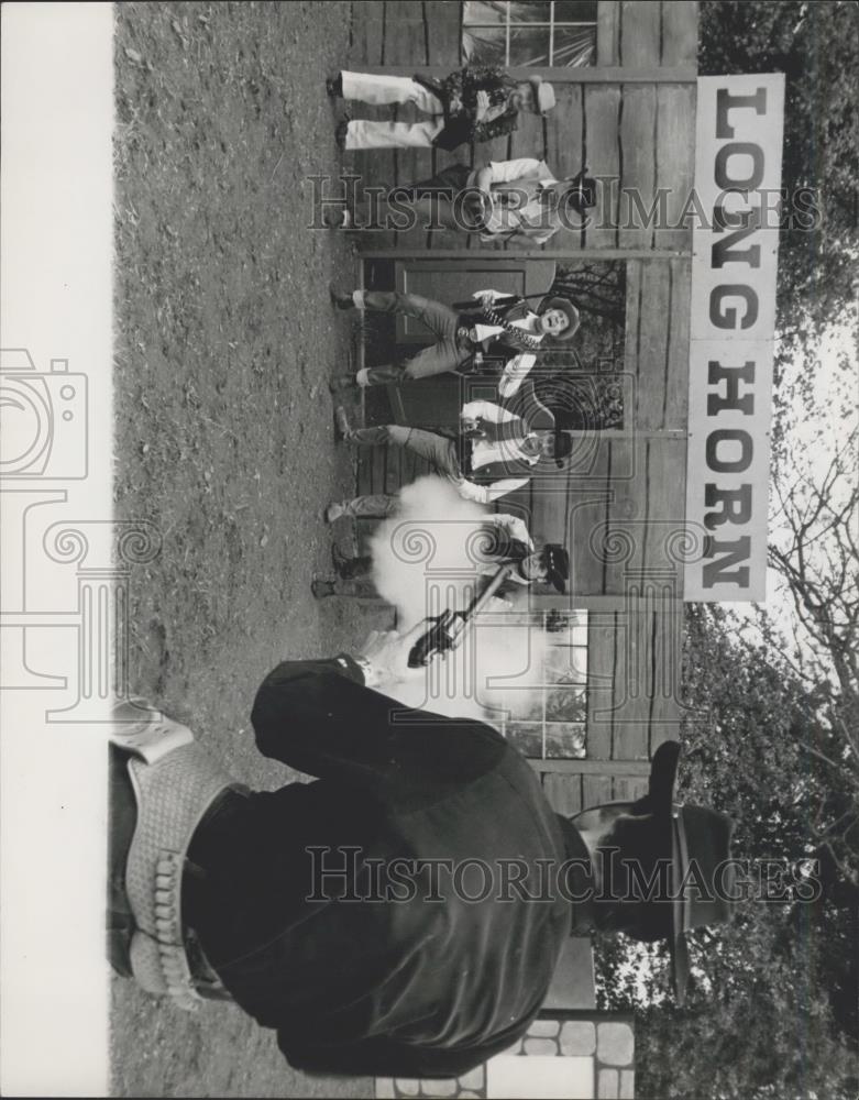 Press Photo Western Club, Gun Fight - Historic Images