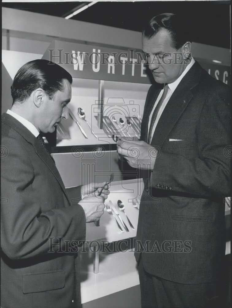 Press Photo Hein Ten Hoff German Ex-Champion Heavyweight Boxer Gastronomy Mass - Historic Images