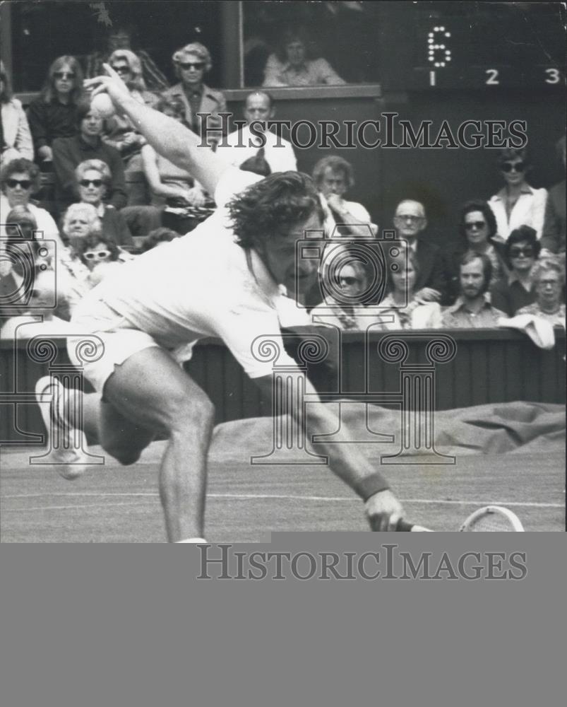 1974 Press Photo J.Kodes (Czech) seen in play at Opening Day Of Wimbledon - Historic Images