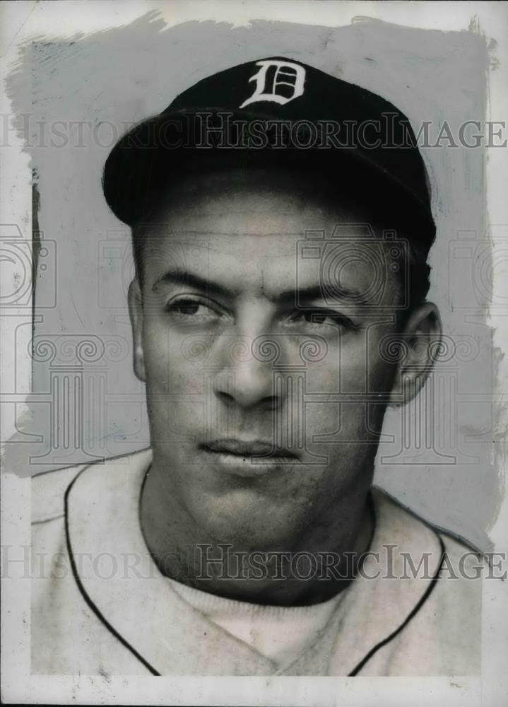 1941 Press Photo Robert Harris, outfielder for Detroit Tigers - nea44184 - Historic Images