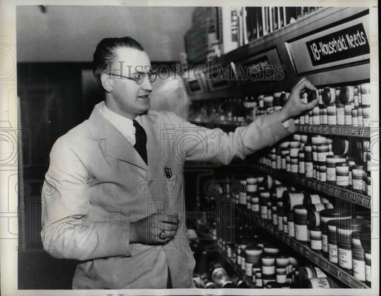 1937 Press Photo Druggist George Hilden Charged with Selling Drugs Too Cheap - Historic Images