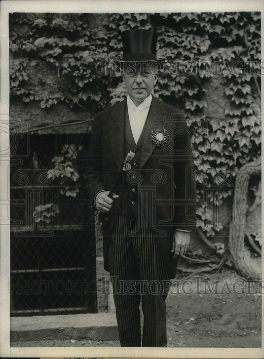 1930 Press Photo Mr. Walter Gifford president of the American Telephone Company. - Historic Images