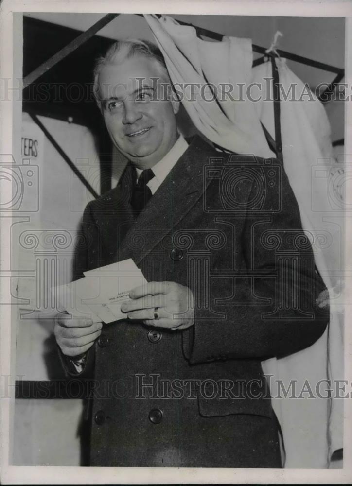 1938 Press Photo Republican Candidate For Ohio Gov John Bricker Casts Vote - Historic Images