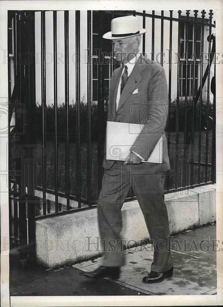 1939 Press Photo Secretary Of State Cordell Hull Leaves State Department - Historic Images