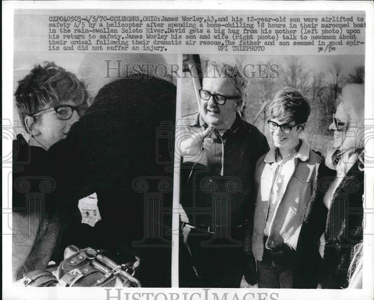 1970 Press Photo James Worley and Son David Marooned on Scioto River - nea62055 - Historic Images