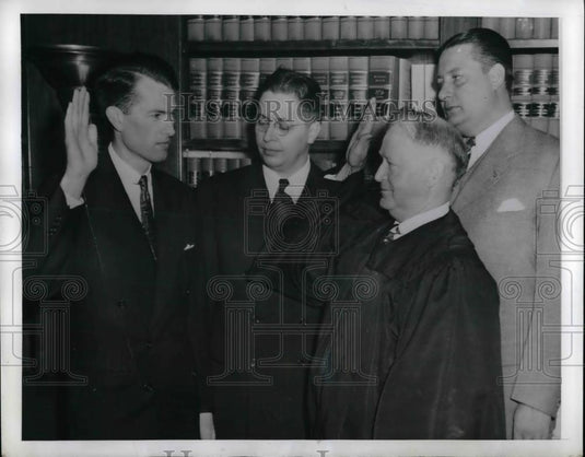 1946 Press Photo Julius Krug Senator Hugh B. Mitchell Judge Charles Leavy - Historic Images