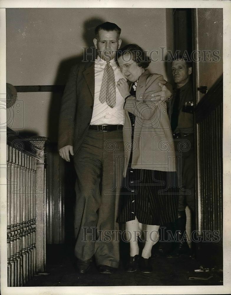 1938 Press Photo Mr &amp; Mrs Francis M. Carroll at murder trial in Me. - Historic Images