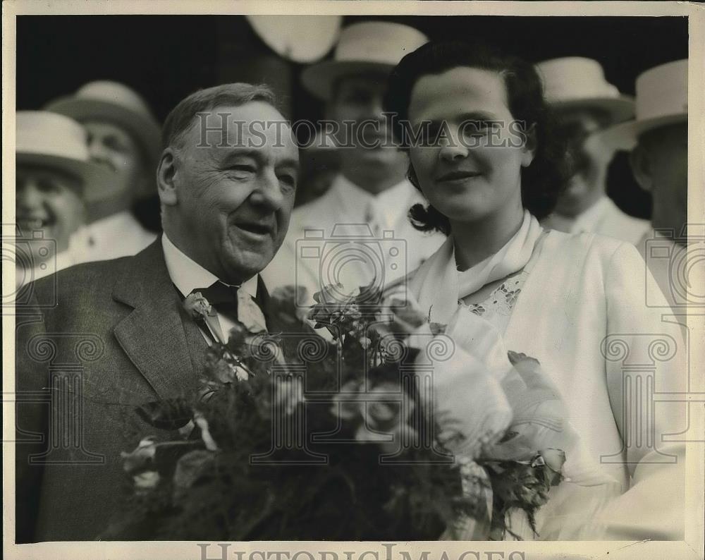 1932 Press Photo Josephus Daniels Welcomed To Portland By Queen Francis The 1st - Historic Images