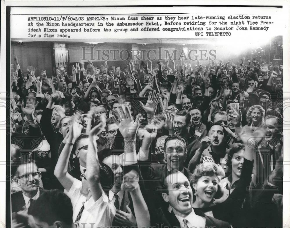 1960 Press Photo Nixon Supporters at Headquarters Ambassador Hotel - nea61324 - Historic Images