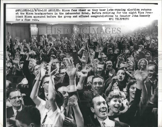 1960 Press Photo Nixon Supporters at Headquarters Ambassador Hotel - nea61324 - Historic Images