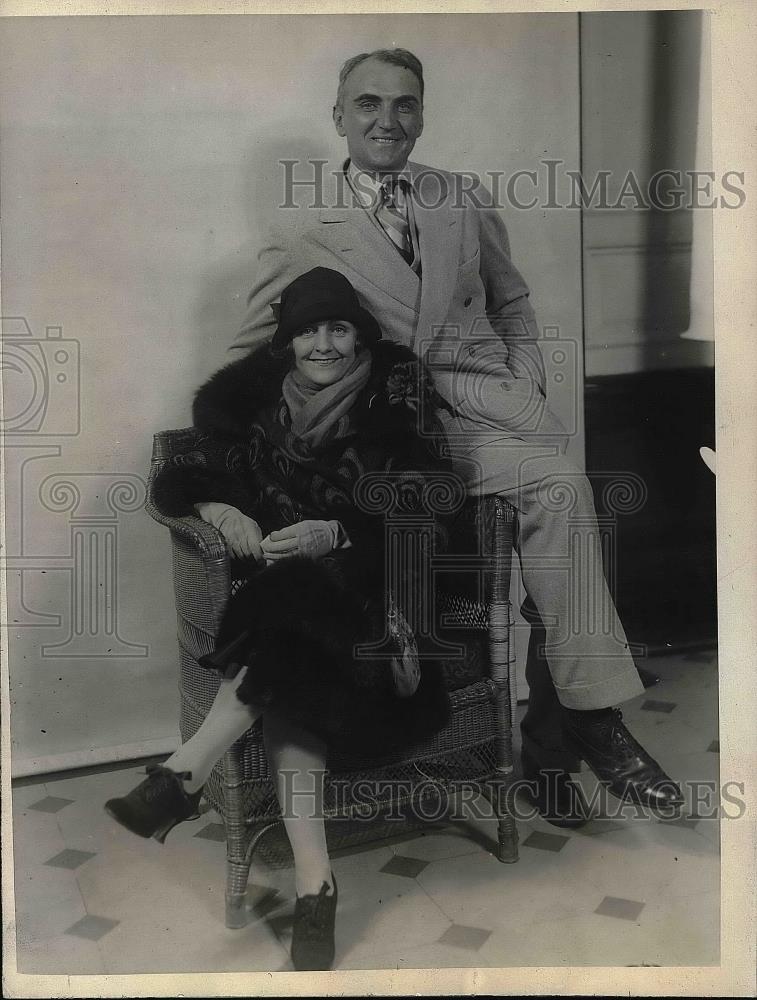 1925 Press Photo Mr &amp; Mrs D. Walter Haggerty of NYC - Historic Images