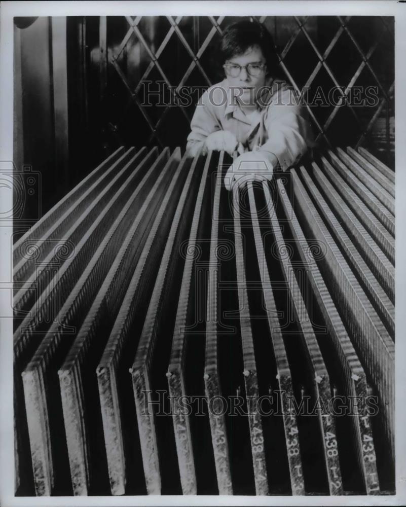 Press Photo Man working with wood - Historic Images