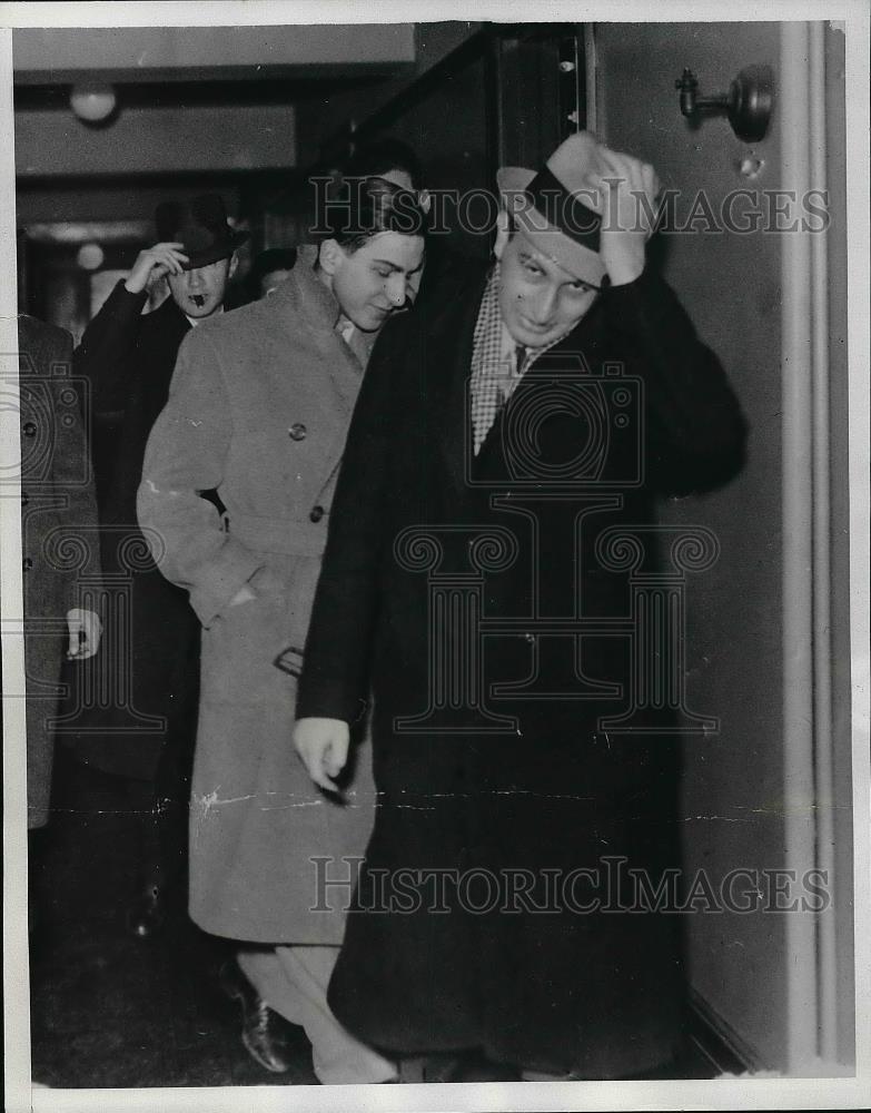 1935 Press Photo Chester Hyde, kidnap victim at trial - Historic Images