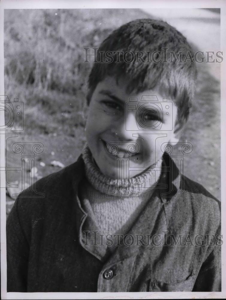 1960 Press Photo France child - Historic Images