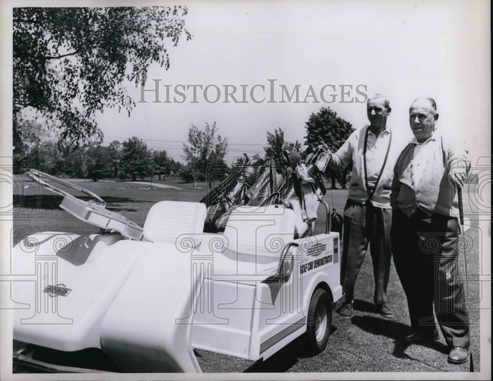 1955 Press Photo Harold Lausche, Howard Simmons &amp; golf cart in Cleveland, Ohio - Historic Images