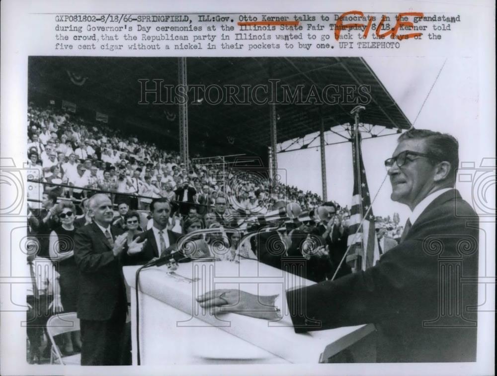 1966 Press Photo Governor Otto Kerner Talks at Illinois State Fair - Historic Images
