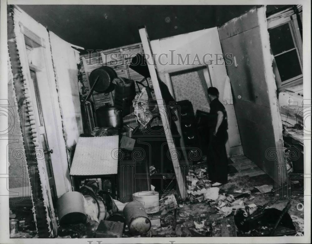 1939 Press Photo Remains of house after it was hit by a tornado - Historic Images