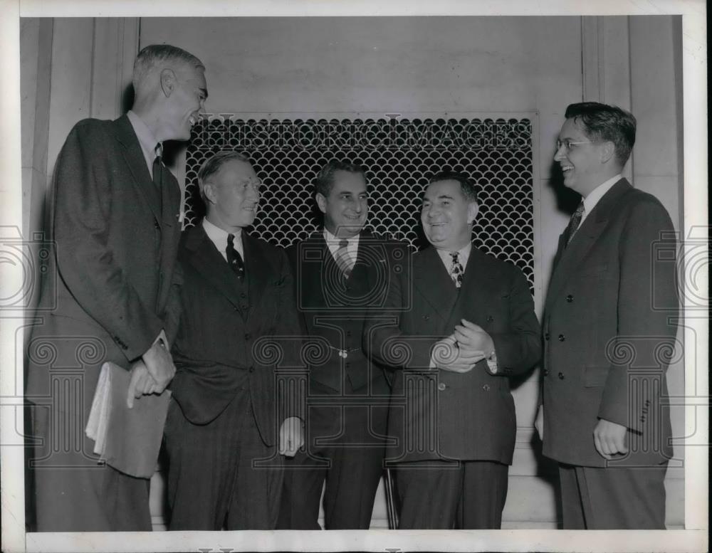 1945 Press Photo J. Carlton Ward, Leroy Grumman, H. M. Horner, Lawrence Bell - Historic Images