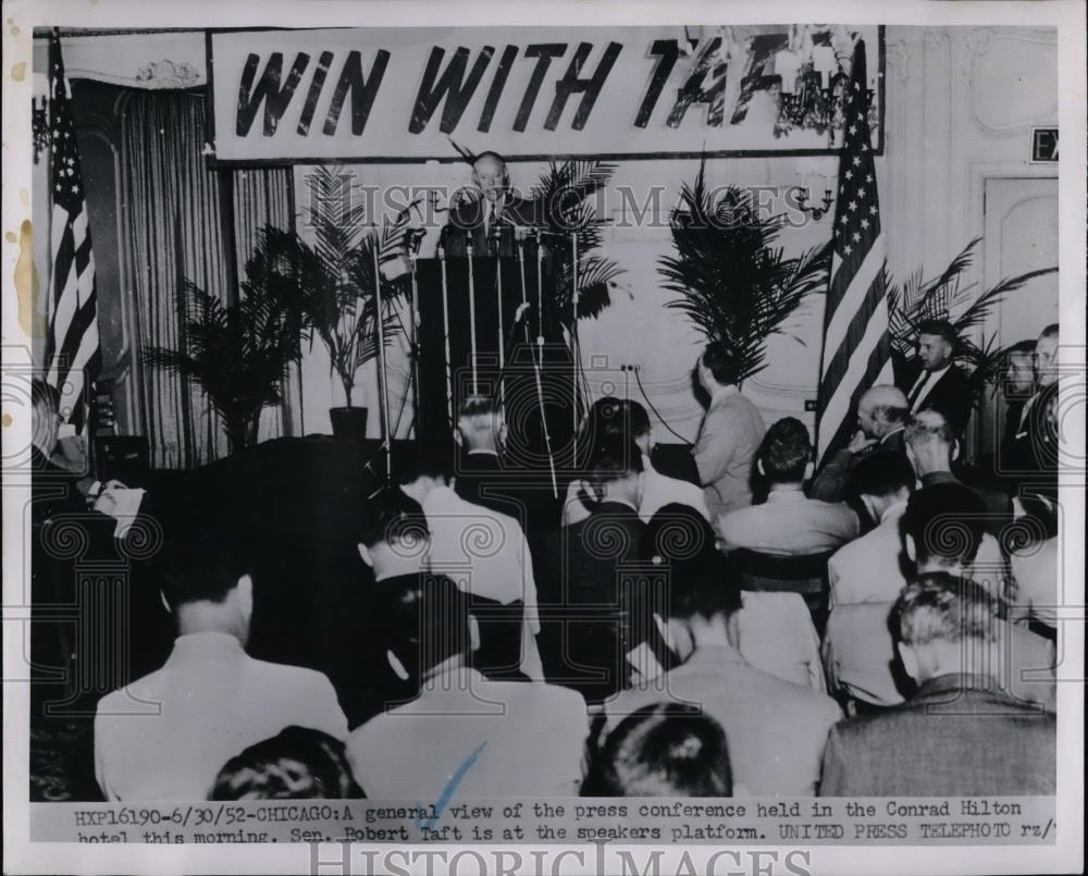 1952 Press Photo Senator Robert A. Taft Speaking During Press Conference - Historic Images