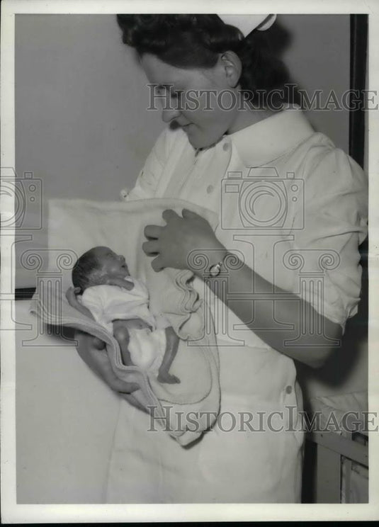 1941 Press Photo First picture of little Hope Quiller, Alamosa, Colorado - Historic Images