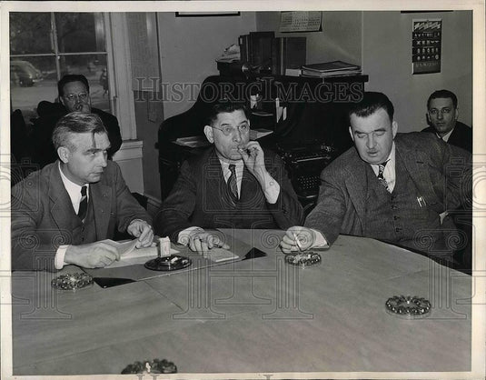 1945 Press Photo CIO Reps August Scholle,FE Houk & Rep. George Sadowski - Historic Images