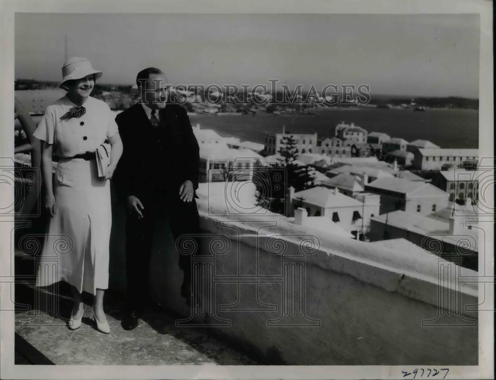 1935 Press Photo Mr. and Mrs. Harry Haines in St. George Bermuda - Historic Images