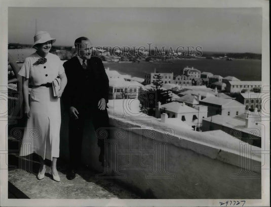 1935 Press Photo Mr. and Mrs. Harry Haines in St. George Bermuda - Historic Images