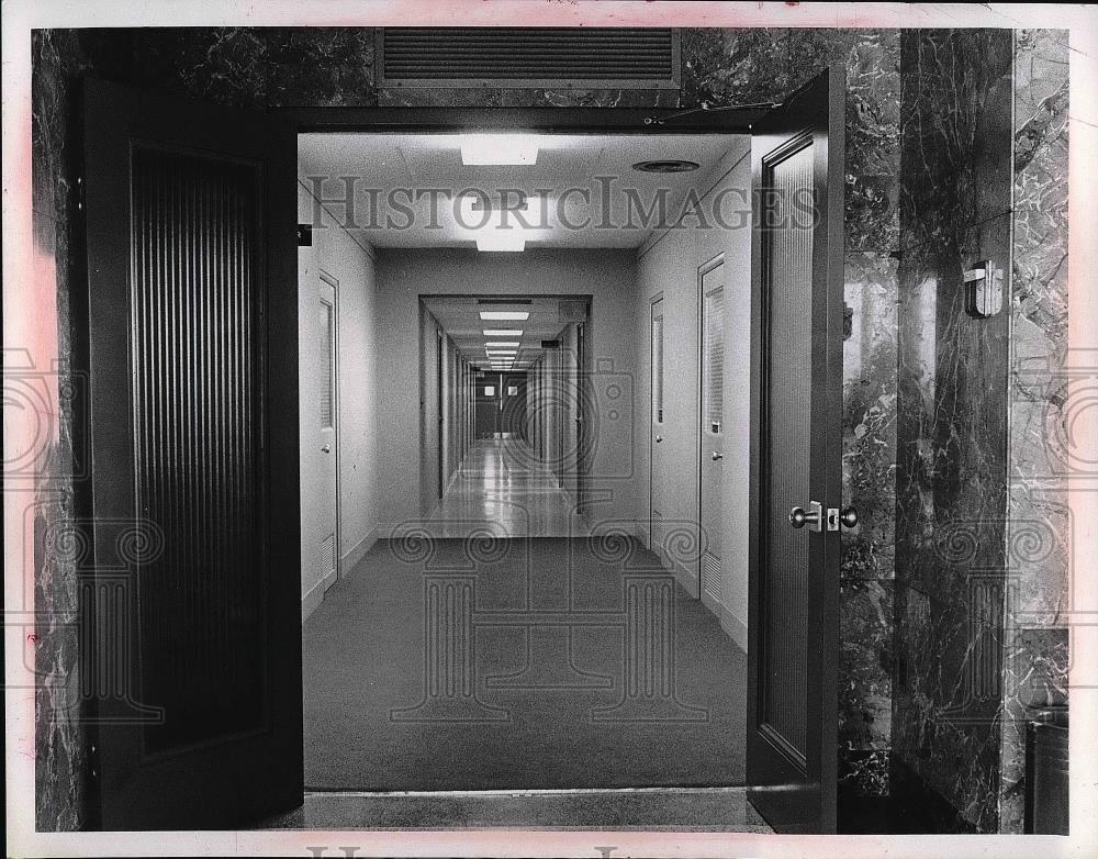 Press Photo Hallway above council chambers in Parma City Hall - Historic Images