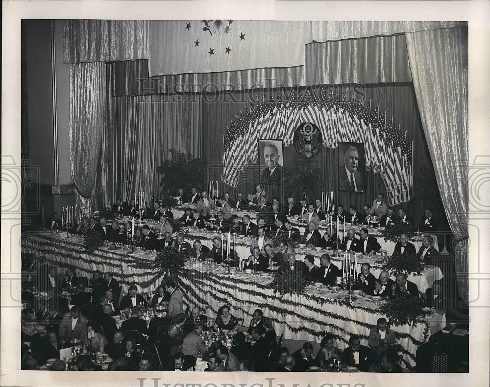 1949 Press Photo Vice President Alben Barkley Honored At Dinner In New York - Historic Images