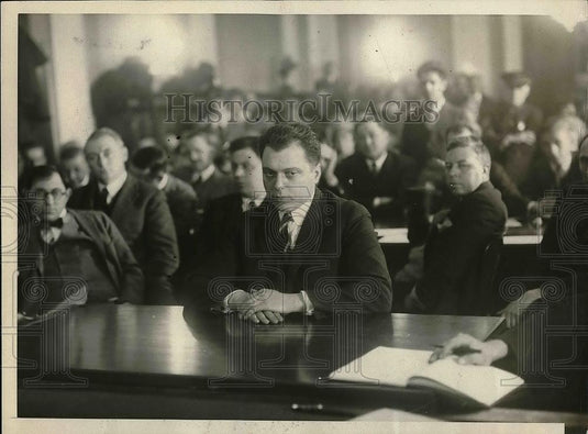 Press Photo John Gorini Of Alps Drug Co. Pays $15 Per Case Shaft On Liquor - Historic Images