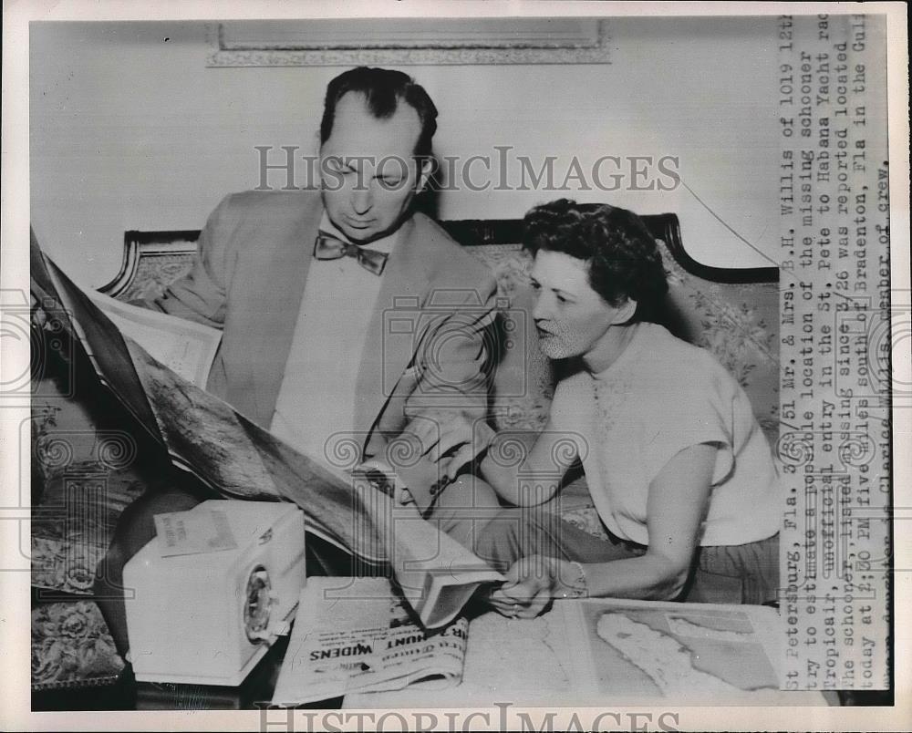 1951 Press Photo Mr. and Mrs. B.H. Willis, Missing Daughter Clarice on Schooner - Historic Images