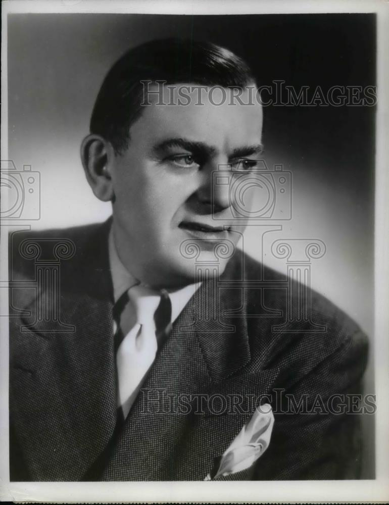 1951 Press Photo Actor Walter Kiernan in &quot;One Man&#39;s Opinion&quot; - Historic Images