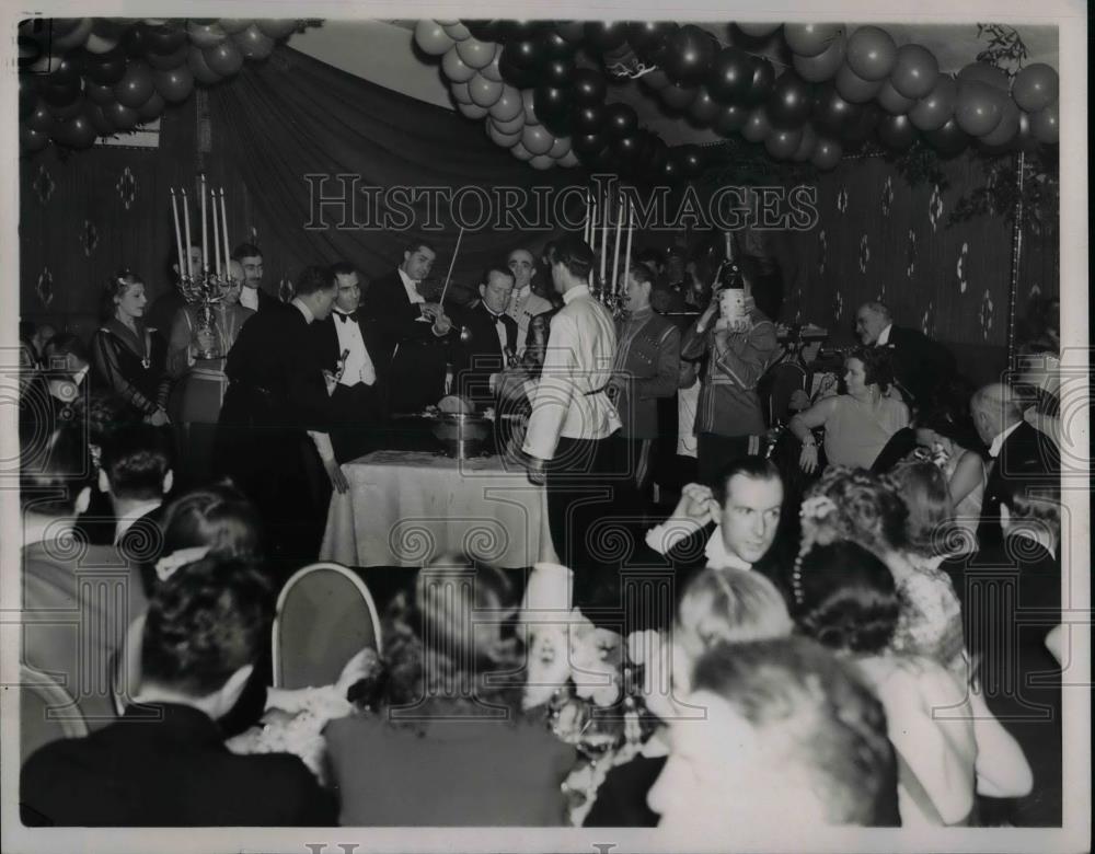 1938 Press Photo New Years celebration at Casa Manana in NYC - Historic Images