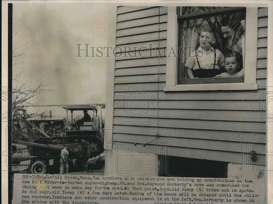 1932 Press Photo Mr. and Mrs. Raymond Dorhertys home Tractors Constructions - Historic Images