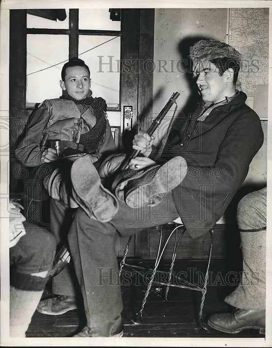 1937 Press Photo Bob King and William Kalstadt retrace trailblazer Cutler route - Historic Images