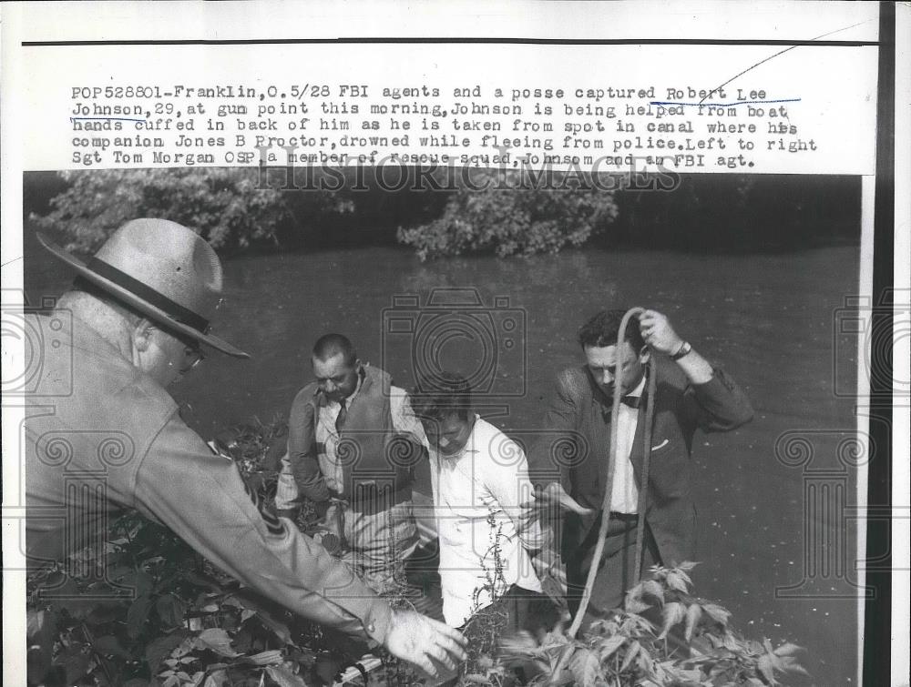 1958 Press Photo FBI captures Robert Lee Johnson in Ohio - nea68097 - Historic Images