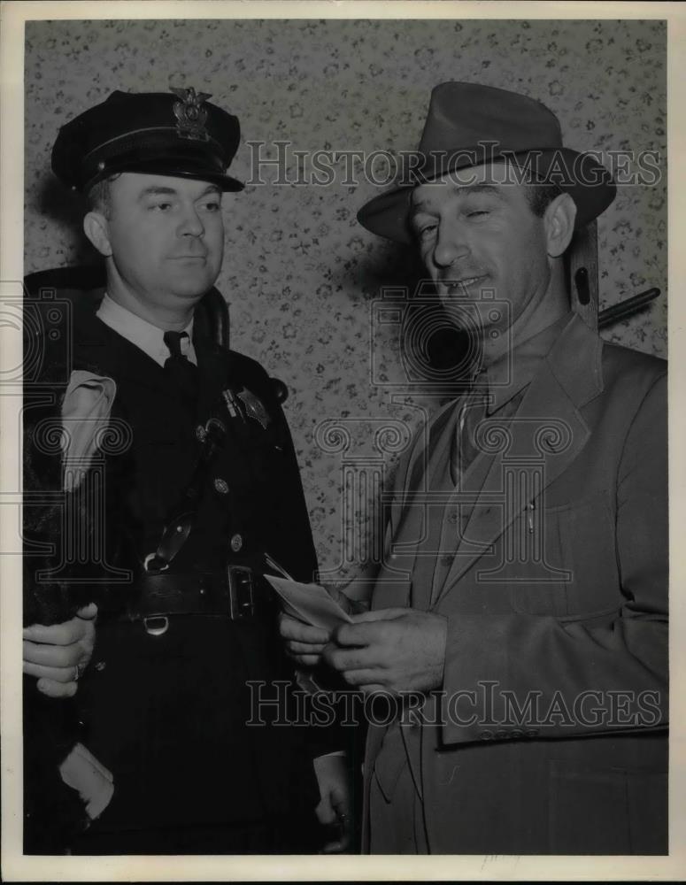 1939 Press Photo Actor James Galdi tells police why he shot Mrs L F Kerns - Historic Images