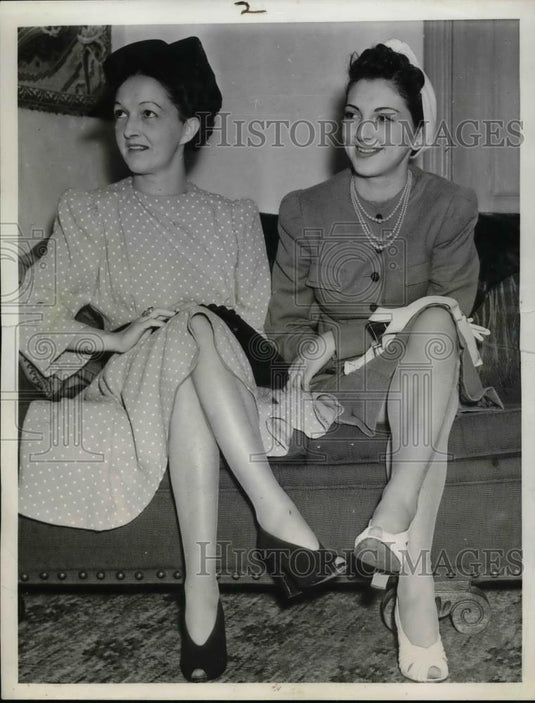1940 Press Photo LA, Calif. Mrs MB Hogo & daughter Helen at divorce court - Historic Images