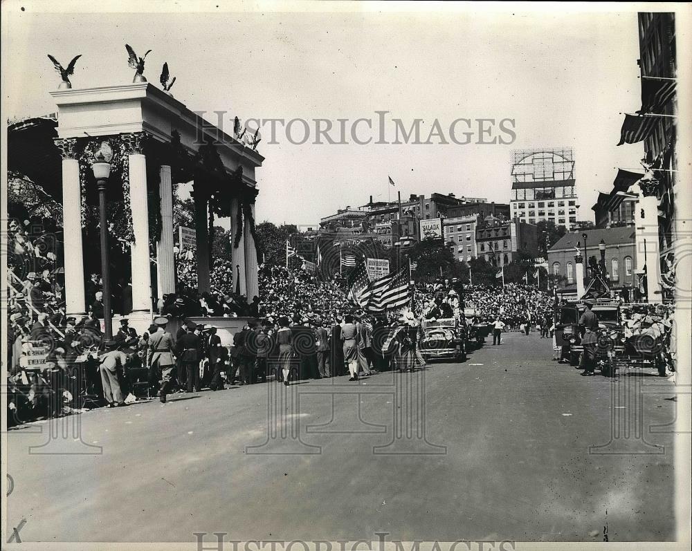1930 Press Photo Parade Opening Boston's Tercentenary Celebration - Historic Images