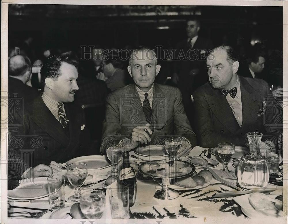 1939 Press Photo George B. Parker Editor In Chief Of Newspaper &amp; Lee D. Wood - Historic Images