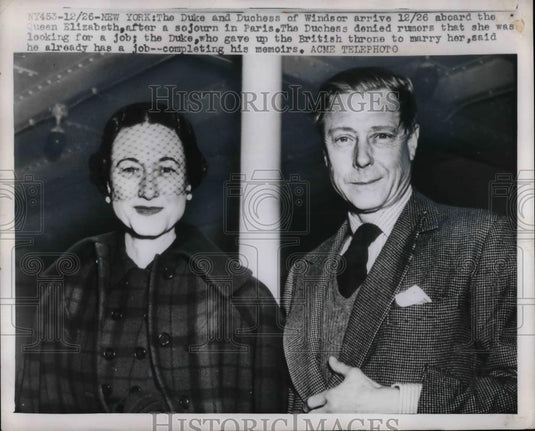 1950 Press Photo Duke Duchess Of Windsor Arrive On Queen Elizabeth New York - Historic Images