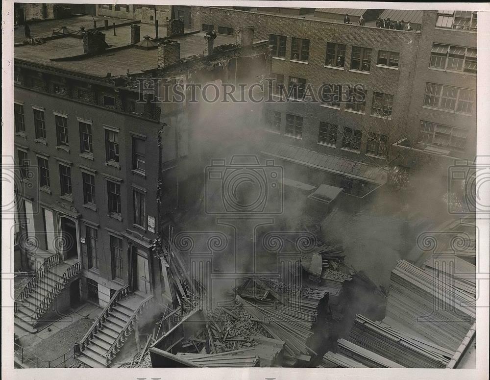 1936 Press Photo A site of collapsed holding in New York - nea72761 - Historic Images