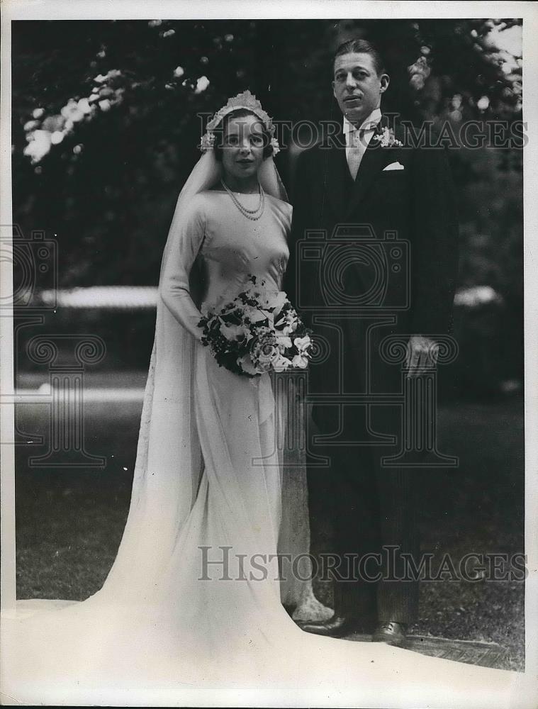 1934 Press Photo Mr &amp; Mrs Gerard Hutchinson Cox Jr - nea72104 - Historic Images