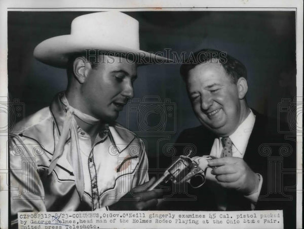 Ohio Gov O'Neill Examines Pistol Belonging To George Holmes 1957 ...