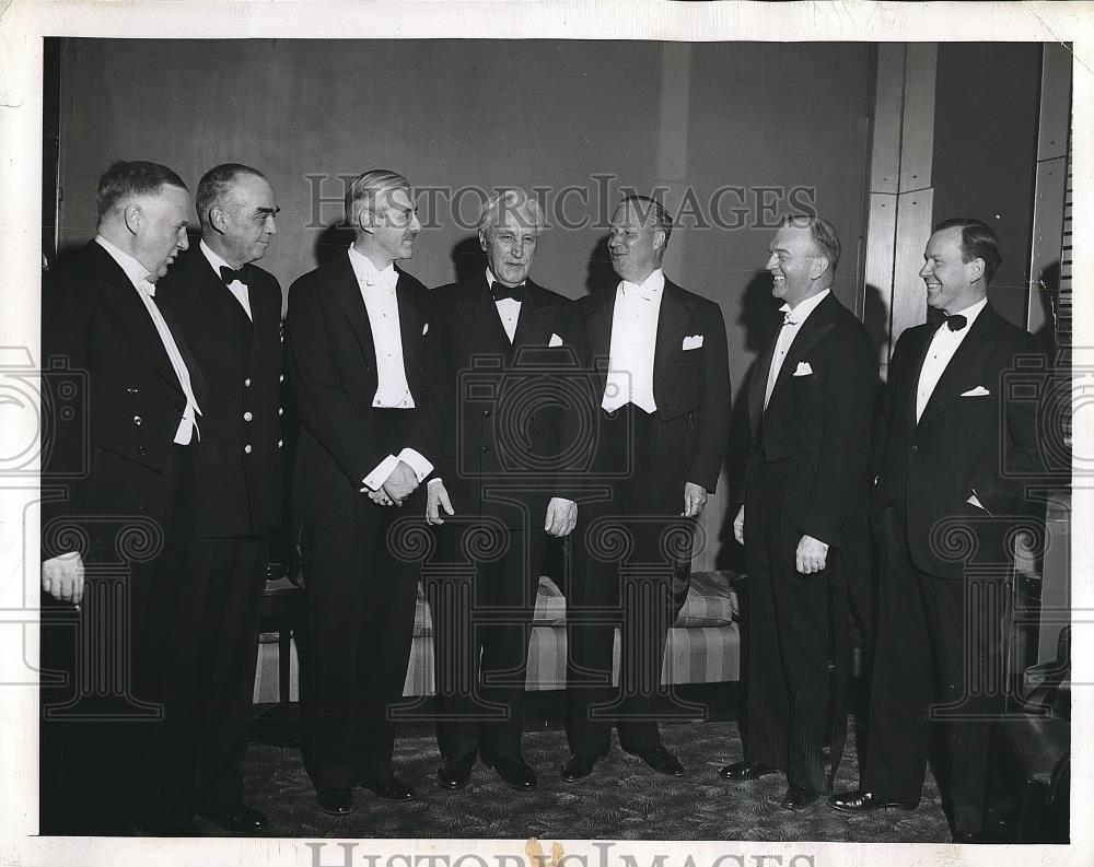 1946 Press Photo Canadian Society of New York Annual Dinner Portrait of Members - Historic Images