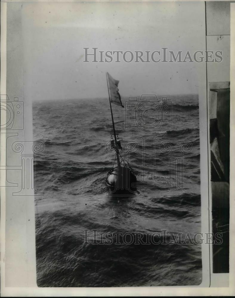 1930 Press Photo Mark buoy with broken cable attached - nea74167 - Historic Images