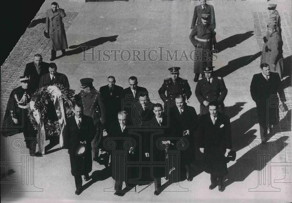 1939 Press Photo Greek Premier Gen. Metaxas arrives in Belgrade, Yugoslavia - Historic Images